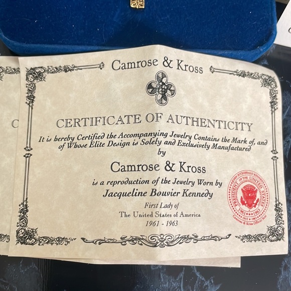 Camrose & Kross ruby cross necklace - Picture 4 of 4